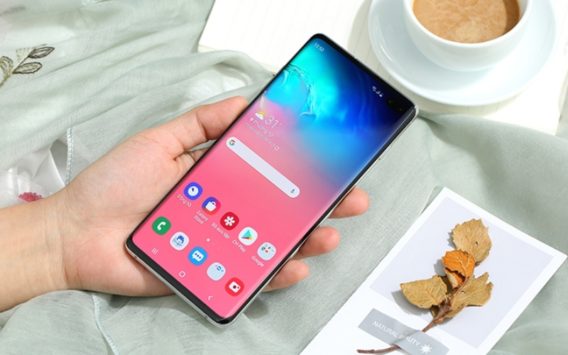 TouchWiz mang đến cho bạn giao diện mượt m&agrave;